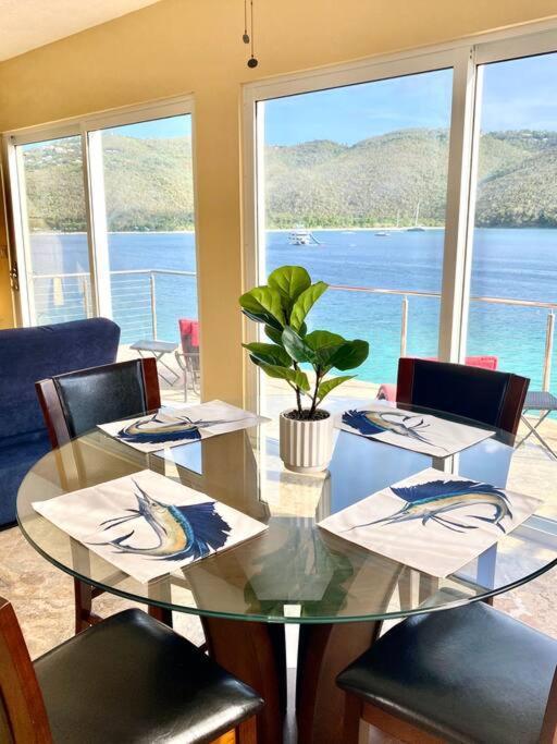 Sailfish Villa Luxury Beachfront Estate Magens Bay Cruz Bay Екстериор снимка